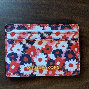 Michael Kors Bags - Michael Kors Jet Set Carnation Card Case NWOT Michael Kors Bags - Michael Kors Jet Set Carnation Card Case NWOT